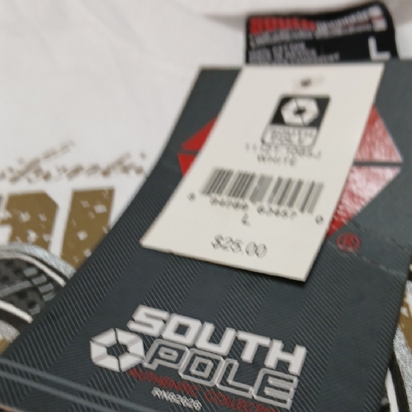 South Pole White and Black Short Sleeve Tee with Graphic Design - Picture 2 of 5